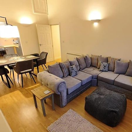 Cosy Central Modern Apartment Нантвіч Екстер'єр фото