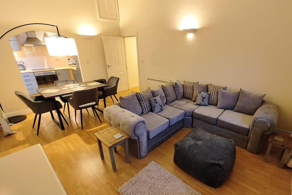 Cosy Central Modern Apartment Нантвіч Екстер'єр фото